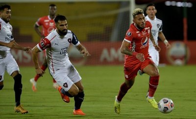 Los buenos antecedentes de Cerro en casa ante colombianos en Copa