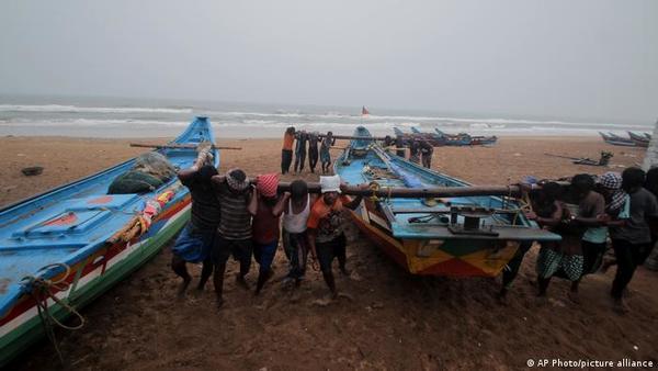 ¡Las siete plagas de Egipto! India realiza evacuaciones masivas por llegada de potente ciclón