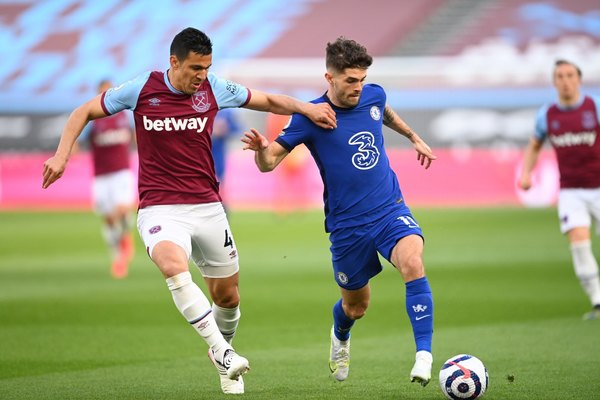 ¿Balbuena sale de la Premier para ir a otra liga competitiva?