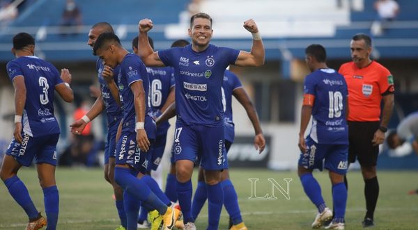 Sol apunta al hijo de un DT campeón de América