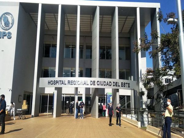 En medio del dolor por perder a su madre, joven admite amenaza a doctor | Ñanduti