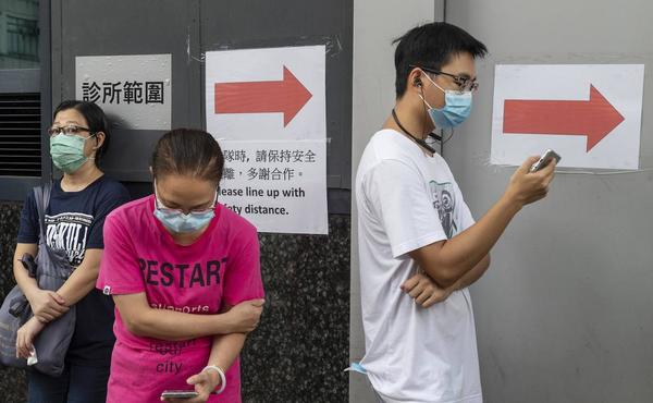 ¿No quieren inyectarse? Hong Kong tiraría a la basura millones de vacunas anticovid