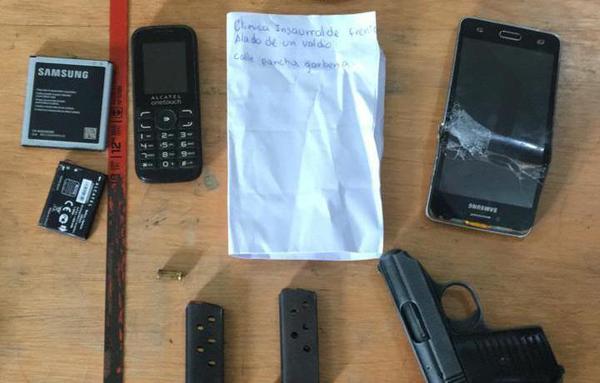 Peligroso reo quiso evitar traslado y amenazó con arma a agentes penitenciarios