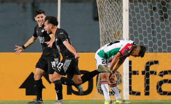 Diario HOY | Remonta, vence y obtiene el paso a los Octavos de Final de la Copa Sudamericana