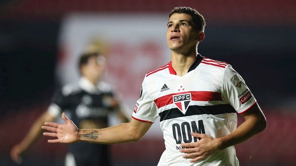 Sao Paulo cumple ante Sporting Cristal