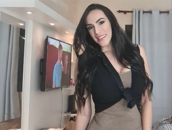 Crónica / Silvia Flores con covid anda muy indignada