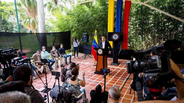 La oposición presiona para negociar con Nicolás Maduro