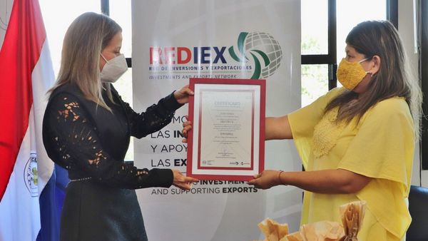 Artesana es embajadora de marca país