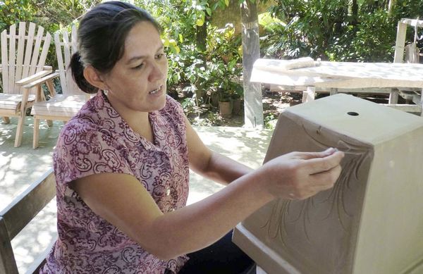 Encuentro de ceramistas se inicia en Areguá - Espectáculos - ABC Color