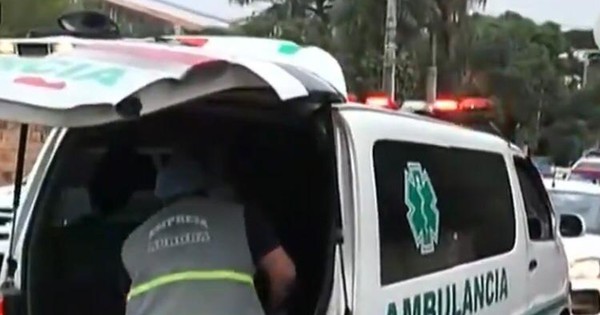 La Nación / Intento de asalto deja un presunto delincuente muerto y un policía herido