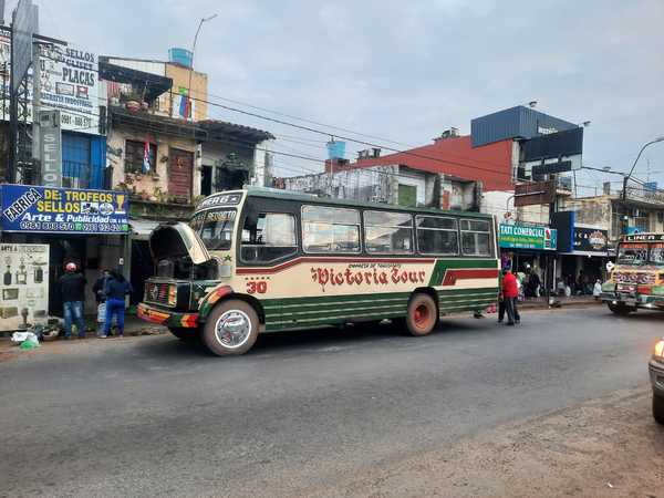 Chatarra descompuesta, un clásico en las calles de la ciudad » San Lorenzo PY