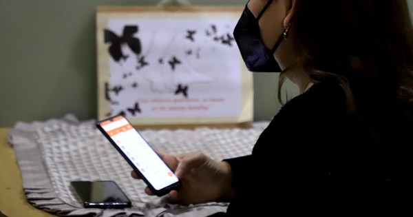 La Nación / Más de 8.000 llamadas ya recibió la línea gratuita de salud mental para el personal de blanco