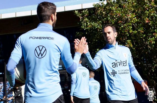 Uruguay ya trabaja pensando en Paraguay - Fútbol Internacional - ABC Color