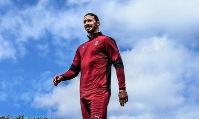 UEFA sanciona a Ibrahimovic con una multa de 50.000 euros