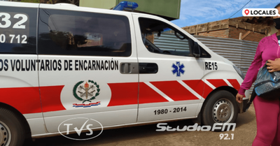 SOCORREN A MUJER QUE PRESUNTAMENTE FUE ASALTADA Y ARROJADA AL AGUA