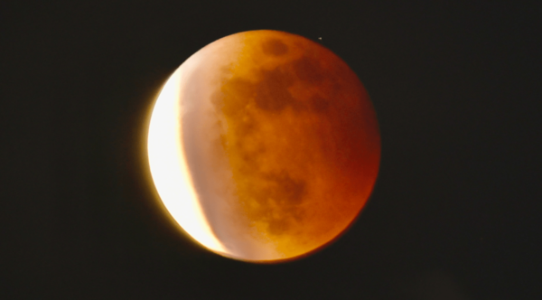 ¡SUPERLUNA, ECLIPSE LUNAR Y LUNA DE SANGRE! TODOS ESTOS FENÓMENOS COINCIDIERON EL 26 DE MAYO