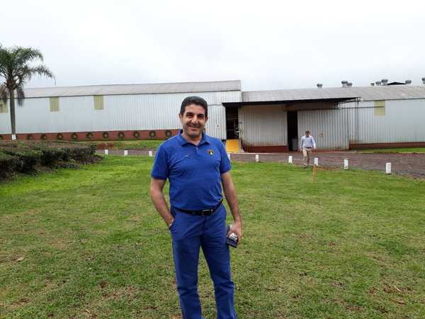 Empresario yerbatero de origen Sirio, con interés de invertir en nuestro país