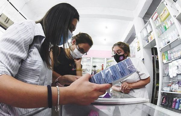 Denuncian aumento de precios de medicamentos en farmacias cercanas a hospitales - Nacionales - ABC Color