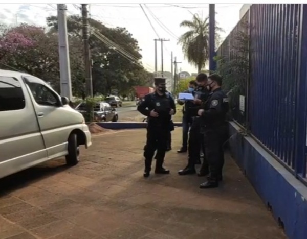 Asaltan a pareja de comerciantes en CDE
