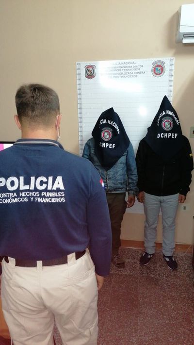 Detienen a dos extranjeros por ingreso ilegal al país - Nacionales - ABC Color