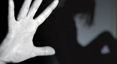 India: Violan en grupo a una mujer en una ambulancia, tras atraerla con la comida | Ñanduti