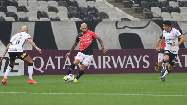 Corinthians hace trizas el sueño copero de River Plate