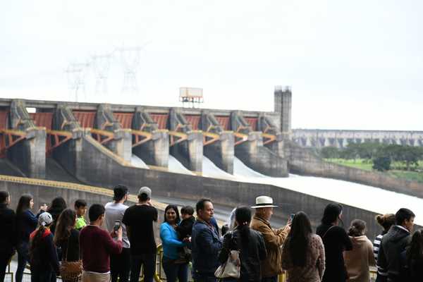 Visitas al Complejo Turístico ITAIPU aumentaron 97% en junio de este año