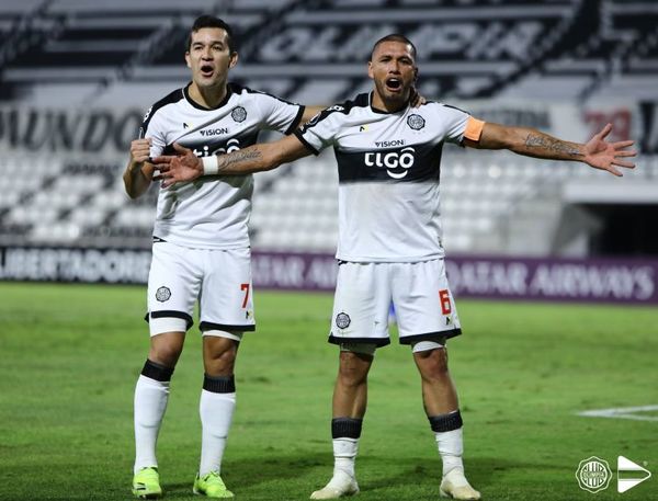 Olimpia hizo los goles que necesitaba y clasificó a Octavos