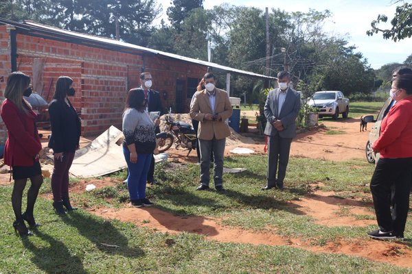 Viceministro se interioriza acerca de la situación de las comisarías de Areguá | .::Agencia IP::.