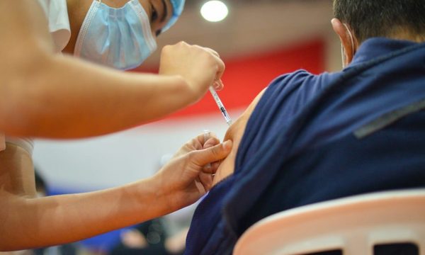 Por orden judicial dos personas con síndrome de Down fueron vacunas contra Covid