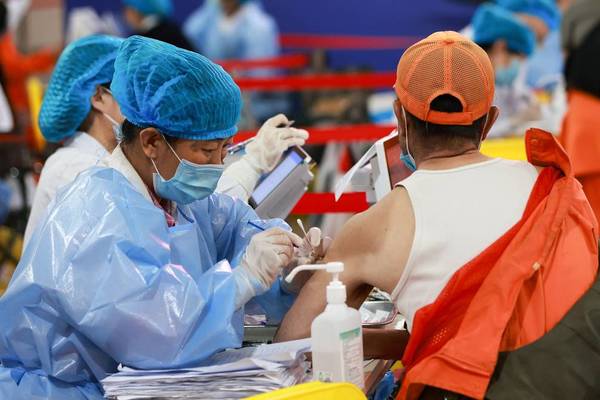 China arremetió contra la investigación de EE.UU. sobre el origen del coronavirus | .::Agencia IP::.