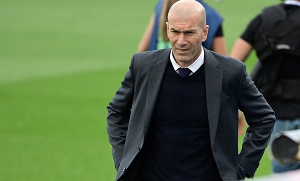 Zinedine Zidane deja de ser entrenador del Real Madrid