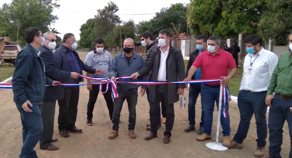 Gobernador inaugura empedrado en San José de los Arroyos - Noticiero Paraguay