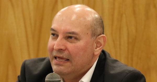 La Nación / Si el acatamiento no es alto, la cuarentena será solo pérdidas económicas, sostiene exministro