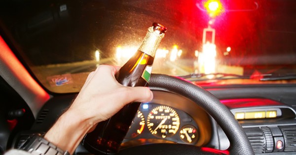 La Nación / No solo castigar a conductores borrachos, proponen campaña vial