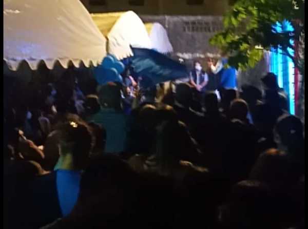 Criminal aglomeración durante acto político de movimiento liberal | Radio Regional 660 AM