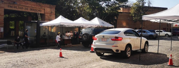 Poca afluencia en el vacunatorio de la Facultad de Derecho - El Trueno