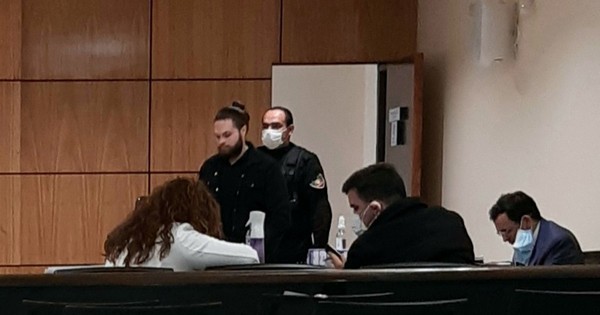 La Nación / Joven es condenado a 4 años de prisión por doble crimen en el Paraná Country