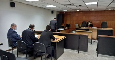 La Nación / Condenan a un año y seis meses de cárcel al exdirigente de fútbol José Medina Sagalés