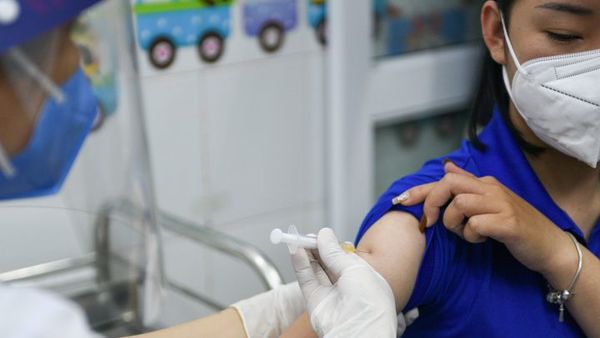 Italia empezaría a vacunar a todos los mayores de 18 años - Noticiero Paraguay
