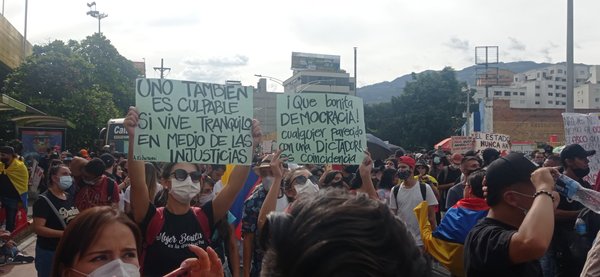 Duque asegura que su gobierno investiga violencia policial en las protestas