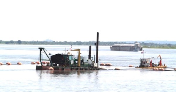 La Nación / Iniciaron los trabajos de dragado del río Paraguay