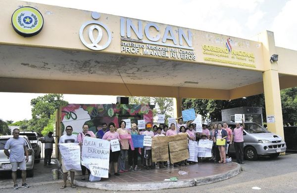 Pacientes con cáncer se manifestarán exigiendo entrega de medicamentos - Nacionales - ABC Color