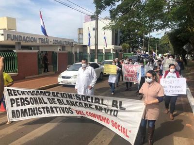 Médicos de Tesãi exigen mejores condiciones laborales - ABC en el Este - ABC Color