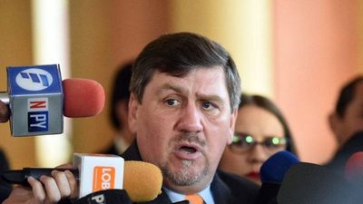 Llano acusa a NDF de despilfarrar los fondos sociales