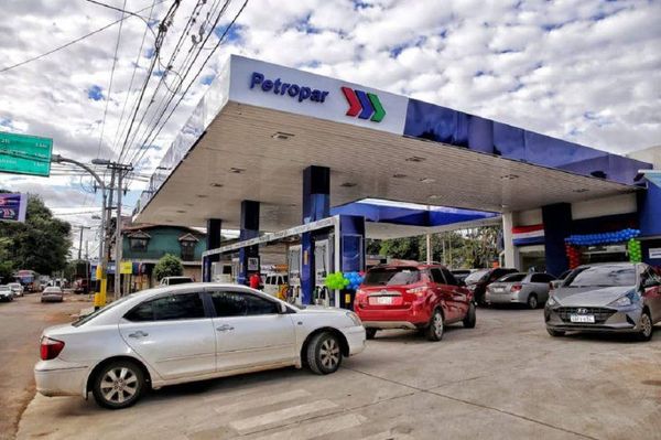 Petropar anuncia suba de precios de combustible desde este sábado - Noticiero Paraguay