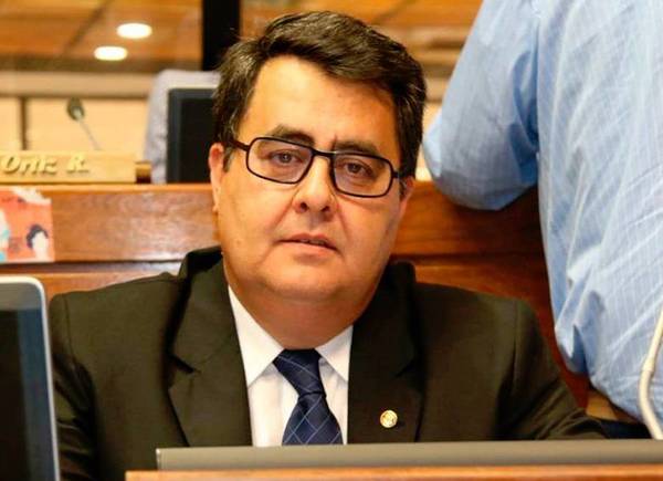 Diputado pide sumario a funcionarios por censura de votos – Prensa 5