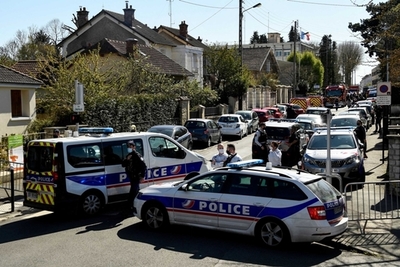 Ataque con cuchillo y tiroteo en Francia: hay un policía muy grave y tres gendarmes heridos | .::Agencia IP::.