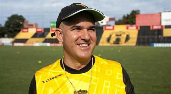 Hugo Velázquez confirma a Jubero como nuevo DT de Guaraní | OnLivePy