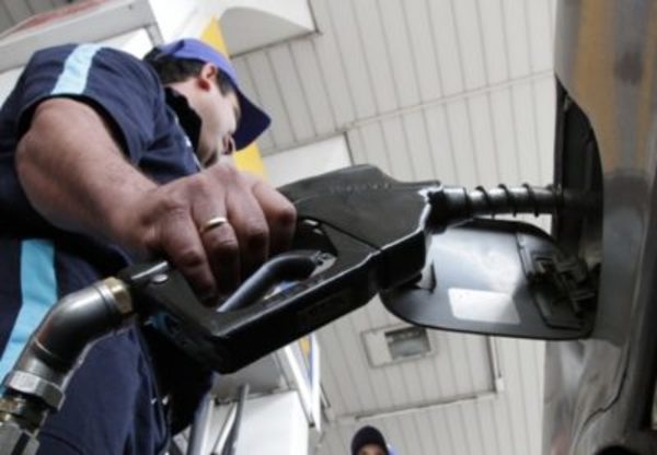 A partir de mañana Petropar reajusta el precio de sus combustibles